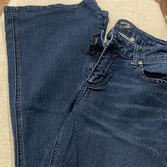 Seven7 jeans Flare Sz 6. Excellent Condition Like New - Picture 9 of 9